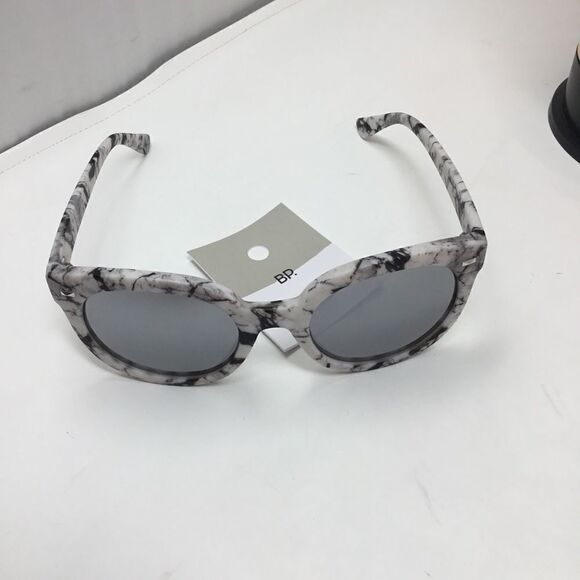 BP. Runway 52mm Oversize Mirrored Sunglasses (C12) - Picture 4 of 5